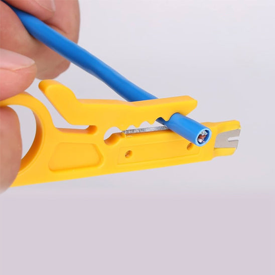 pince a denuder jaune minuscule fil