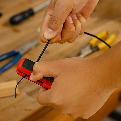 pince a denuder rouge fil noir motion